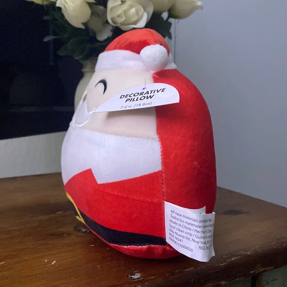 NWT Adorable Christmas Holiday Santa 🎅🏻 Smushie Pillow w/ Hat & Belt